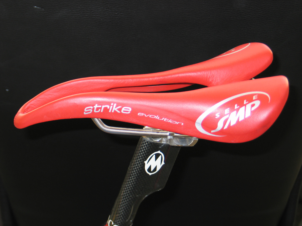 Selle De Plumes Metz Magnum Rouge (taille 1/2) Pour Montage Mouche - Occasion